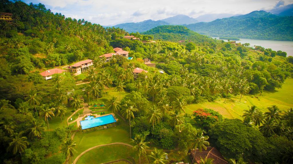 Victoria Golf Resort Digana Luaran gambar