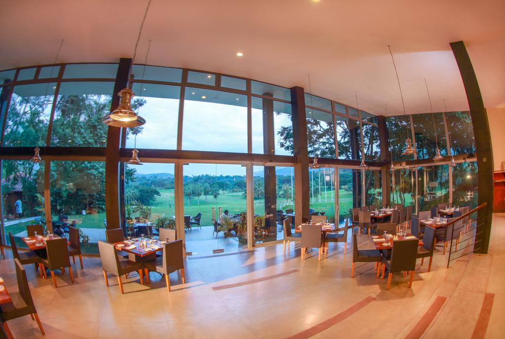 Victoria Golf Resort Digana Luaran gambar