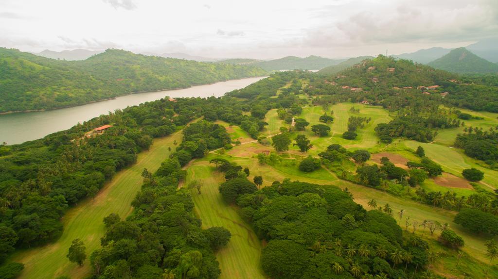 Victoria Golf Resort Digana Luaran gambar