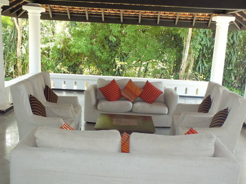 Victoria Golf Resort Digana Luaran gambar