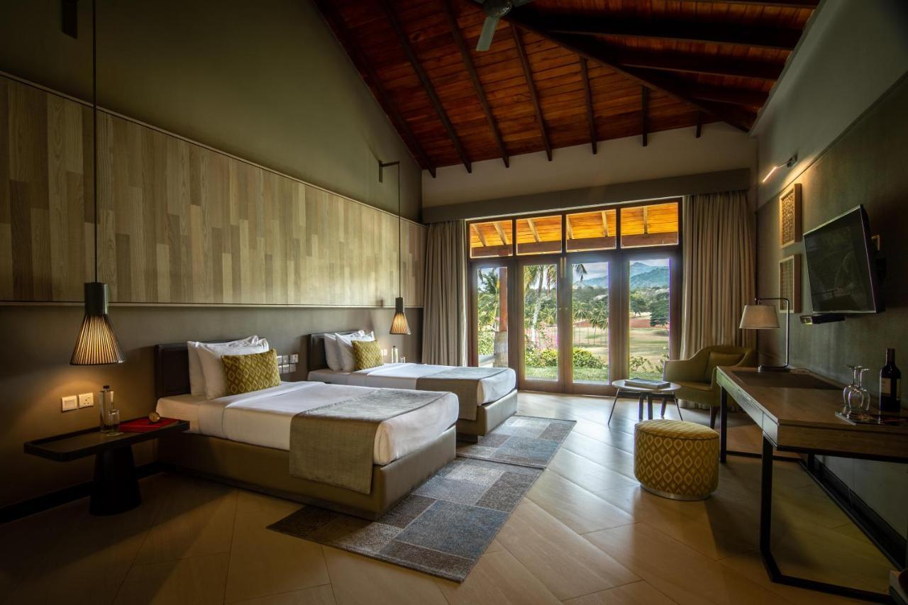 Victoria Golf Resort Digana Luaran gambar