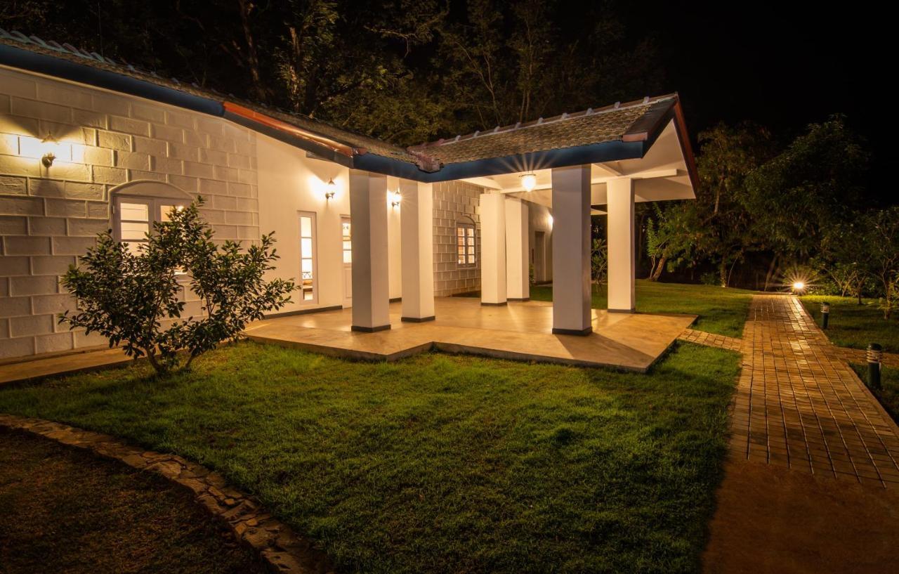 Victoria Golf Resort Digana Luaran gambar
